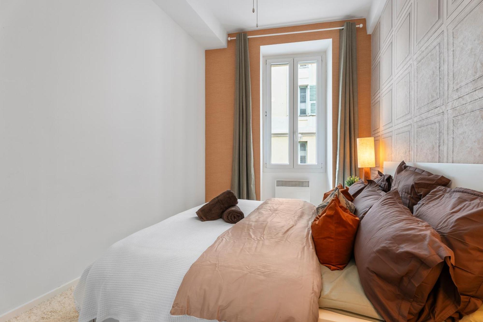 Renting - 72 France - Negresco Coastal Getaway - Comfort & Style * Nizza